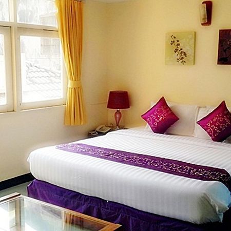 Sawasdee Sukhumvit Inn Бангкок Экстерьер фото