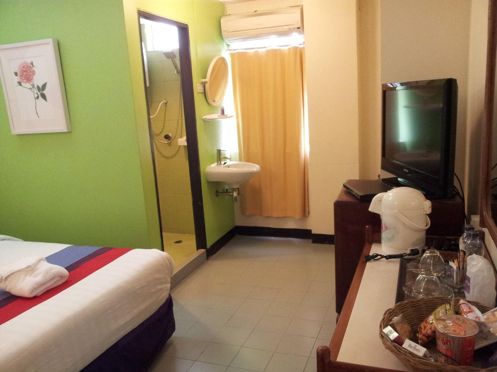 Sawasdee Sukhumvit Inn Бангкок Экстерьер фото