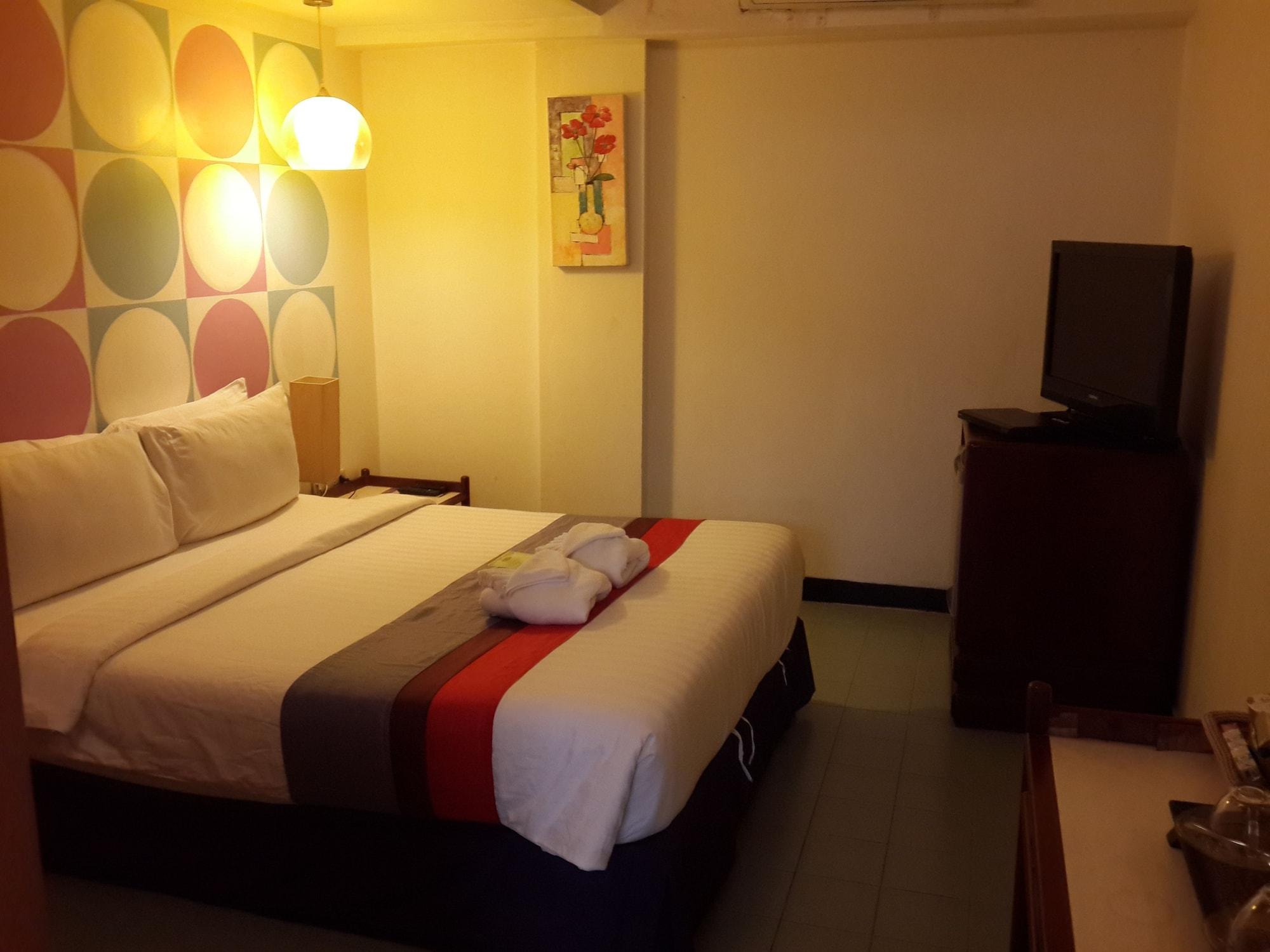 Sawasdee Sukhumvit Inn Бангкок Экстерьер фото