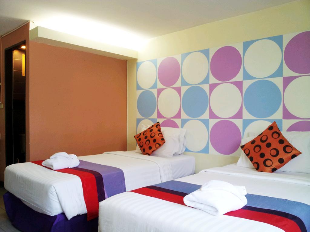 Sawasdee Sukhumvit Inn Бангкок Номер фото