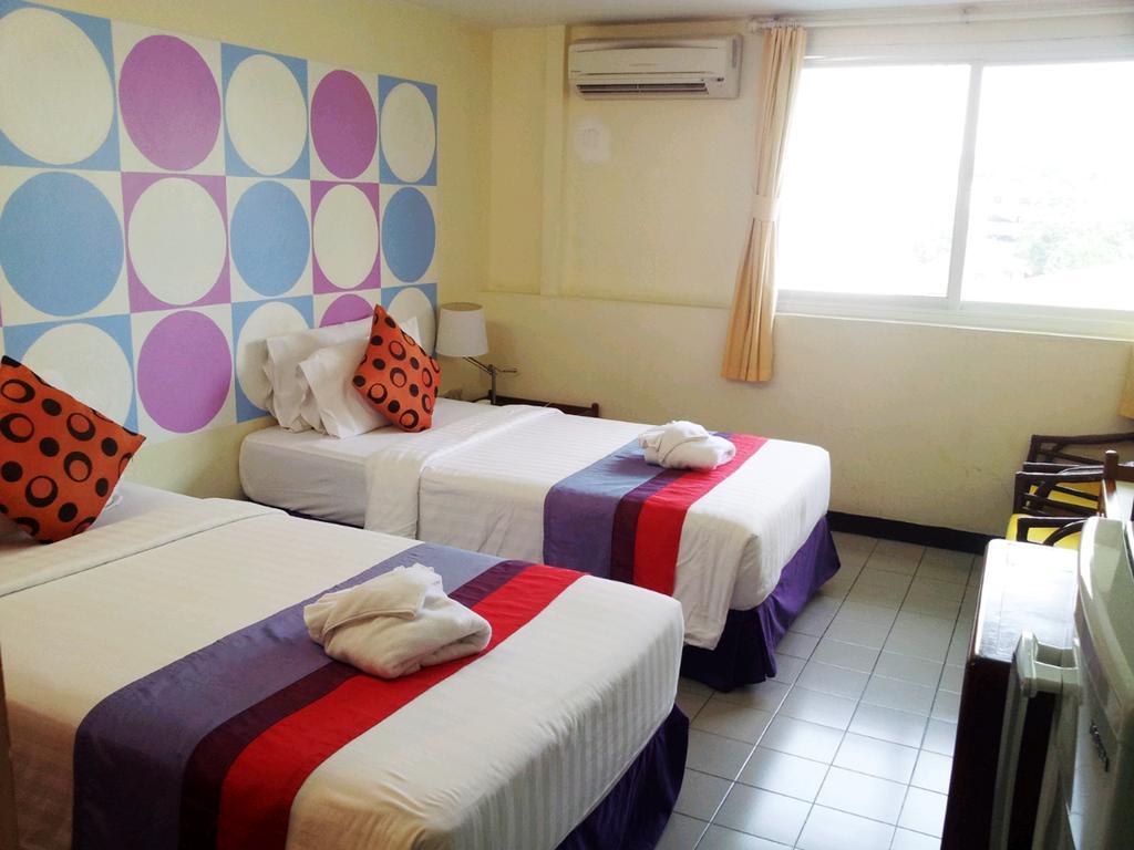 Sawasdee Sukhumvit Inn Бангкок Номер фото