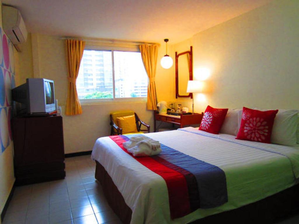 Sawasdee Sukhumvit Inn Бангкок Экстерьер фото